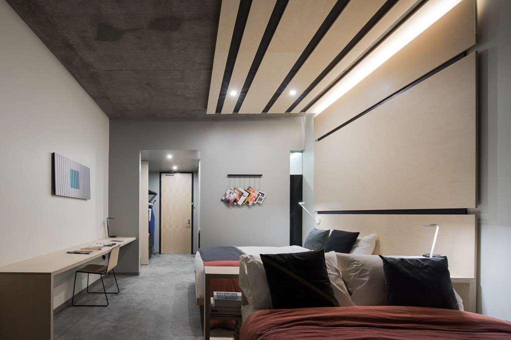 The Source Hotel Denver Room photo